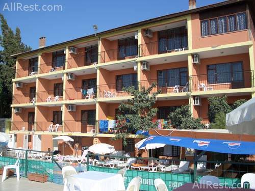 Malis Garden Hotel 